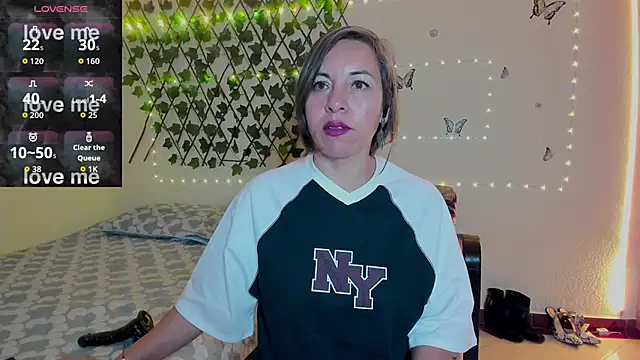 Lady breaks hearts online show from 11, 9, 2025