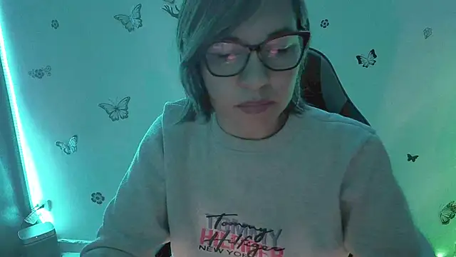 Lady breaks hearts online show from 29, 3, 2026