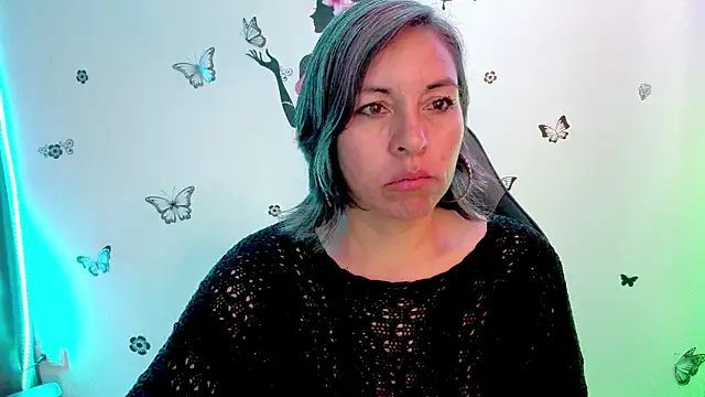 Lady breaks hearts online show from 7, 4, 2026