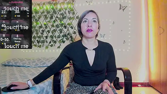 Lady breaks hearts online show from 9, 9, 2025