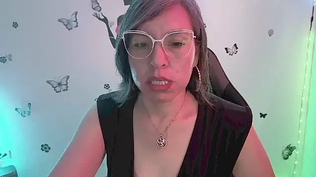 Lady breaks hearts online show from 24, 3, 2026