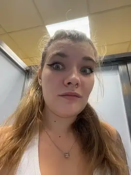 Snapshot of Holy_Tereza chatting on 11, 11, 2025 Holy Tereza online show from 11, 11, 2025