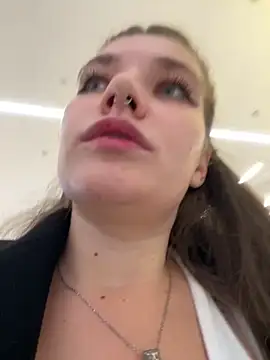 Snapshot of Holy_Tereza chatting on 8, 10, 2025 Holy Tereza online show from 8, 10, 2025