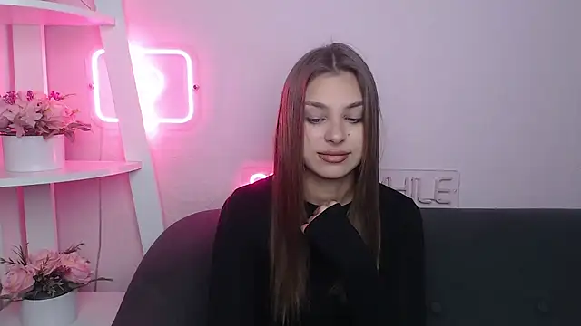 MilanaAngelAs online show from 4, 10, 2025