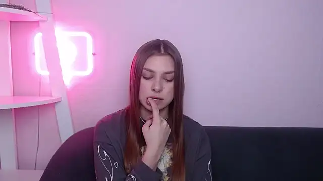 MilanaAngelAs online show from 11, 4, 2026