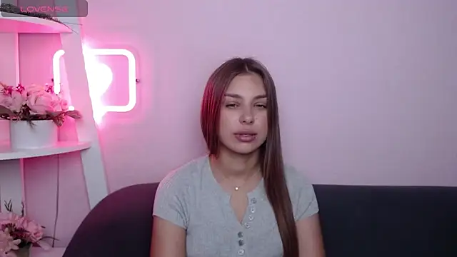 Snapshot of MilanaAngelAs chatting on 27, 6, 2026 MilanaAngelAs online show from 27, 6, 2026