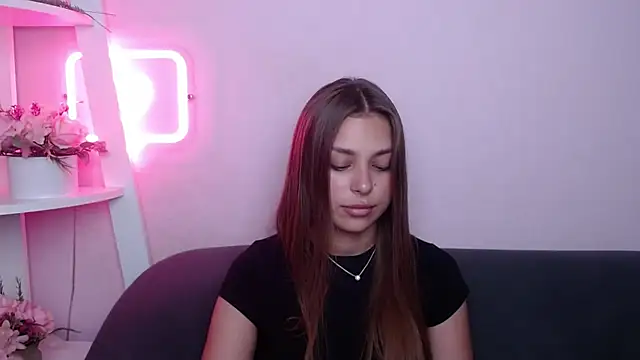 Snapshot of MilanaAngelAs chatting on 20, 7, 2026 MilanaAngelAs online show from 20, 7, 2026