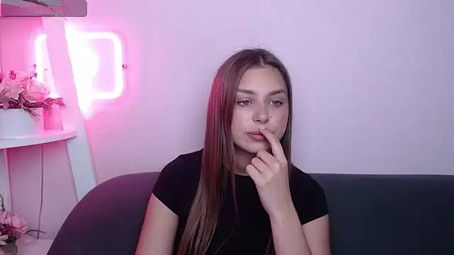 Snapshot of MilanaAngelAs chatting on 20, 7, 2026 MilanaAngelAs online show from 20, 7, 2026