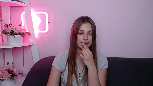Snapshot of MilanaAngelAs chatting on 27, 6, 2026 MilanaAngelAs online show from 27, 6, 2026