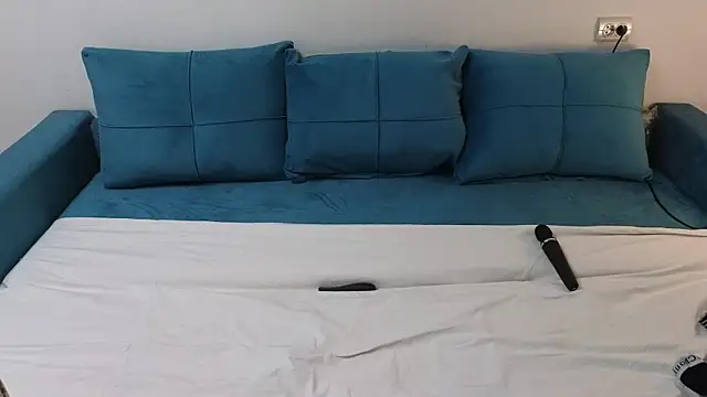 July Kane online show from 18, 4, 2026