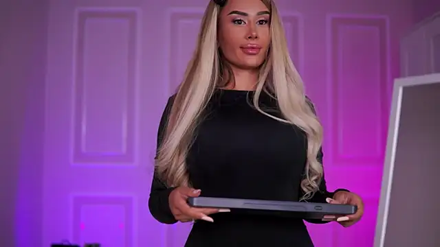 EvaZane online show from 28, 10, 2025