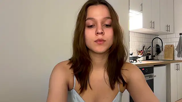 Addelin Moon online show from 19, 10, 2025