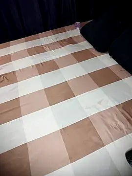 KikiLovesD online show from 16, 9, 2025