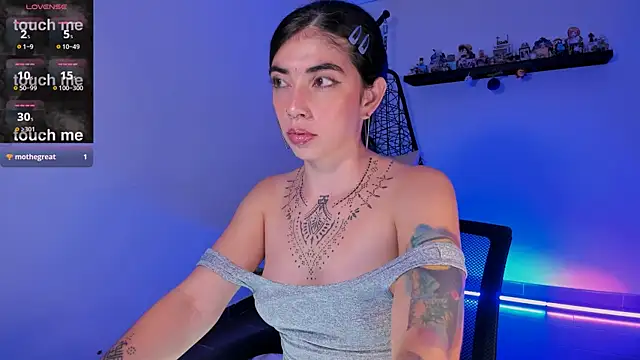 Snapshot of Nina-monroe chatting on 25, 7, 2026 Nina-monroe online show from 25, 7, 2026
