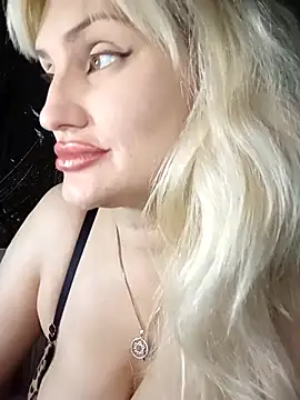 Freya Milf online show from 11, 11, 2025