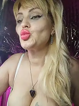 Freya Milf online show from 20, 7, 2026