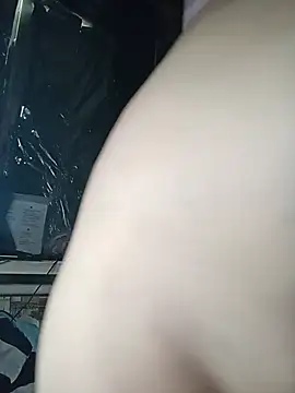 Freya Milf online show from 25, 6, 2026