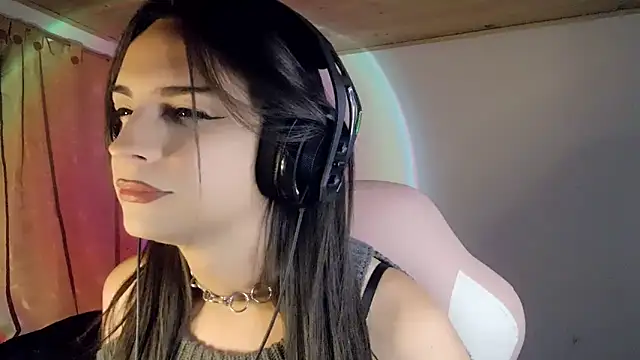 Dollbehavior  online show from 4, 2, 2026