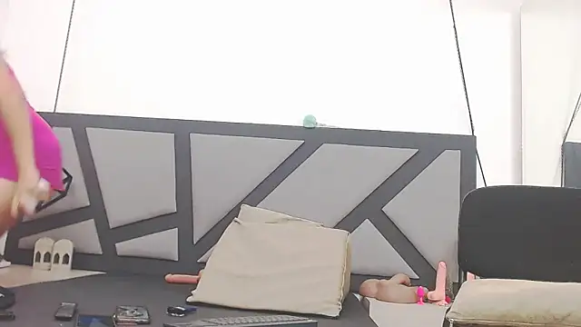 Snapshot of chanel_grant chatting on 20, 10, 2025 chanel grant online show from 20, 10, 2025