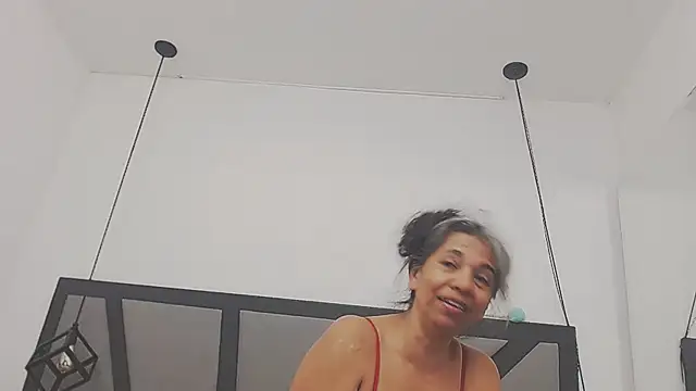 Snapshot of chanel_grant chatting on 21, 10, 2025 chanel grant online show from 21, 10, 2025