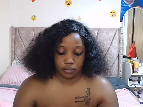 Snapshot of sheryl_me chatting on 26, 5, 2026 sheryl me online show from 26, 5, 2026