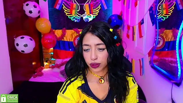Snapshot of REDHOTTER_ chatting on 3, 7, 2026 REDHOTTER online show from 3, 7, 2026
