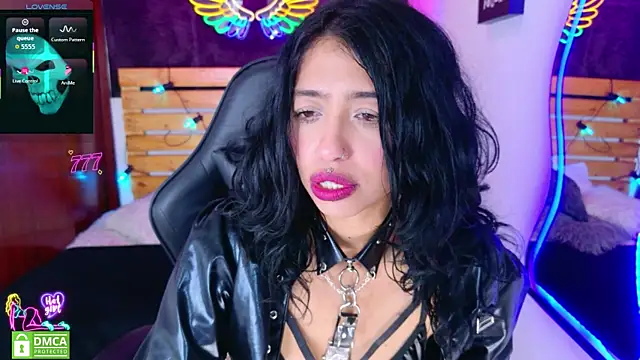 Snapshot of REDHOTTER_ chatting on 20, 5, 2026 REDHOTTER online show from 20, 5, 2026