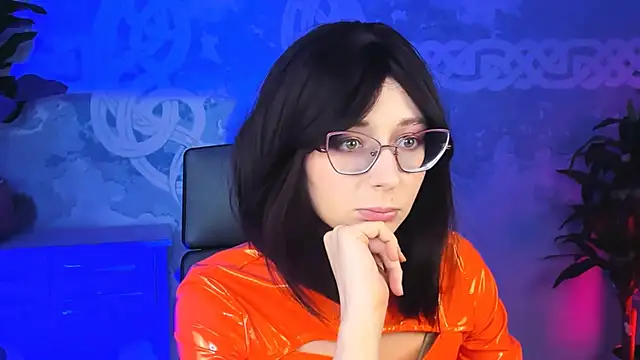 Orianna Fox online show from 2, 2, 2025