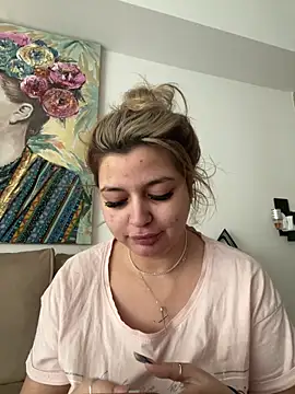 AllysonK online show from 21, 4, 2026