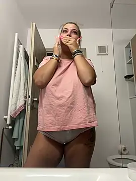 AllysonK online show from 31, 7, 2026
