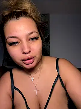 AllysonK online show from 28, 11, 2025