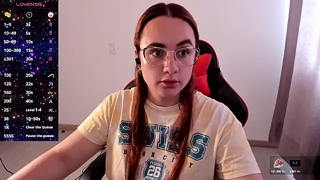 Snapshot of maryluna95 chatting on 9, 10, 2025 maryluna95 online show from 9, 10, 2025