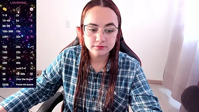 Snapshot of maryluna95 chatting on 21, 10, 2025 maryluna95 online show from 21, 10, 2025