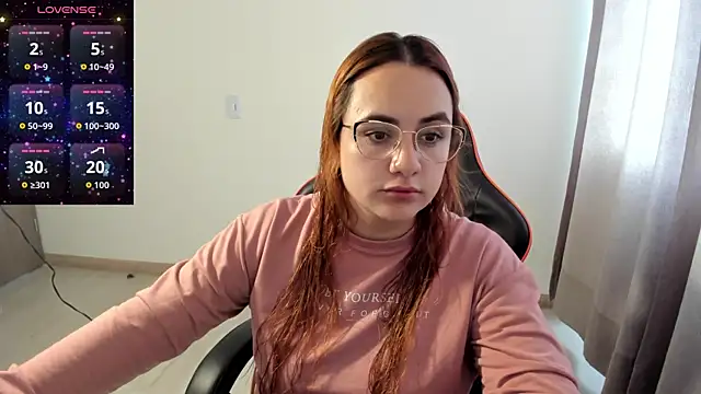 Snapshot of maryluna95 chatting on 11, 11, 2025 maryluna95 online show from 11, 11, 2025