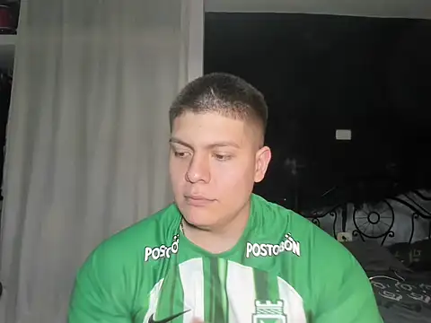 Snapshot of regan_jhonso chatting on 11, 2, 2025 regan jhonso online show from 11, 2, 2025
