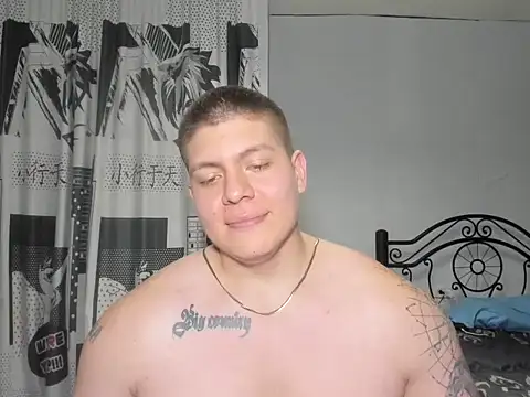 Snapshot of regan_jhonso chatting on 24, 10, 2025 regan jhonso online show from 24, 10, 2025