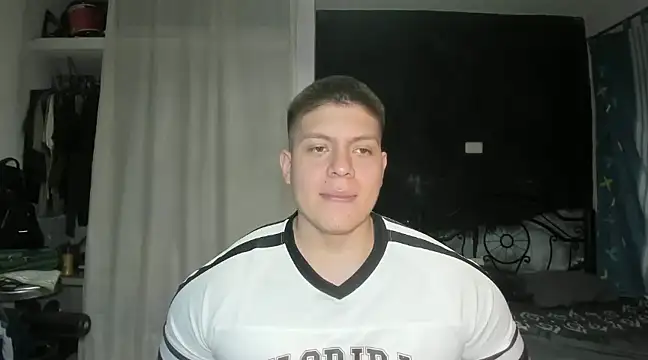 Snapshot of regan_jhonso chatting on 15, 2, 2025 regan jhonso online show from 15, 2, 2025