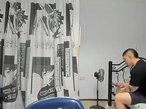 Snapshot of regan_jhonso chatting on 15, 11, 2025 regan jhonso online show from 15, 11, 2025