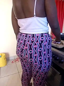 zainabsmile online show from 6, 4, 2026