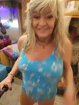 annika lately online show from 26, 6, 2026