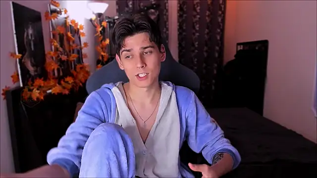 Foxicfu online show from 5, 11, 2025