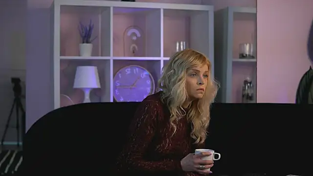 BritneyHudson online show from 10, 2, 2025