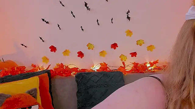 Tori the witch online show from 14, 11, 2025