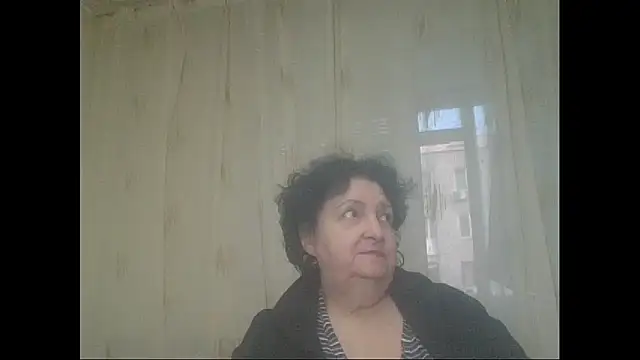 Snapshot of maturekorine chatting on 22, 10, 2025 maturekorine online show from 22, 10, 2025