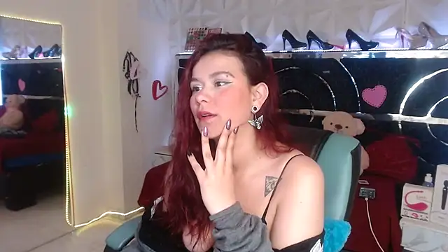 red moon 2 online show from 25, 2, 2026