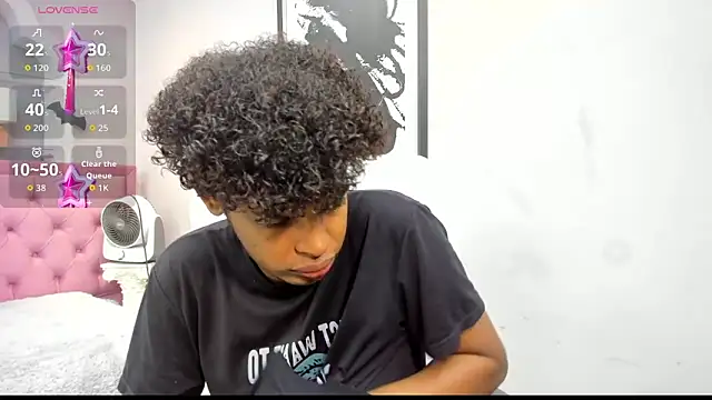 Snapshot of boylittle19cm chatting on 22, 10, 2025 boylittle19cm online show from 22, 10, 2025