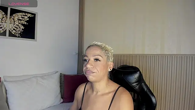 summer night  online show from 17, 11, 2025