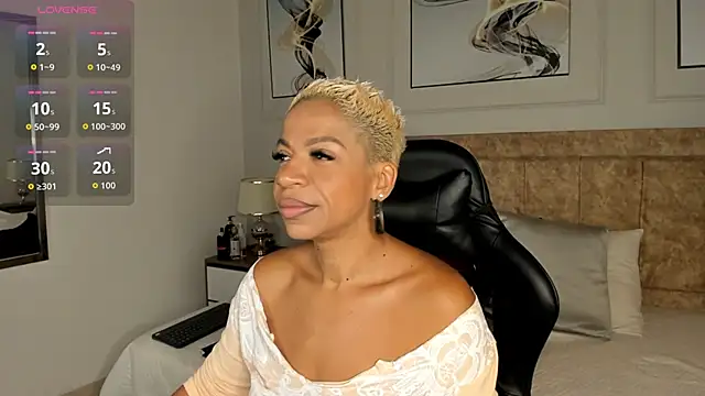 summer night  online show from 18, 12, 2025