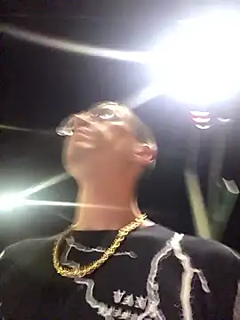 Hatchetwound6969 online show from 21, 3, 2026