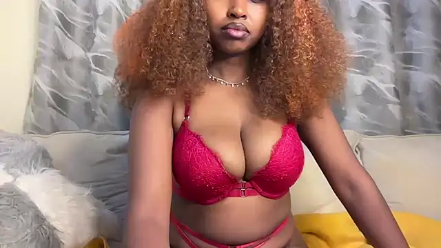 Snapshot of Chocolate_queen2 chatting on 5, 5, 2026 Chocolate queen2 online show from 5, 5, 2026